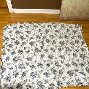 Beautiful throw and very well made